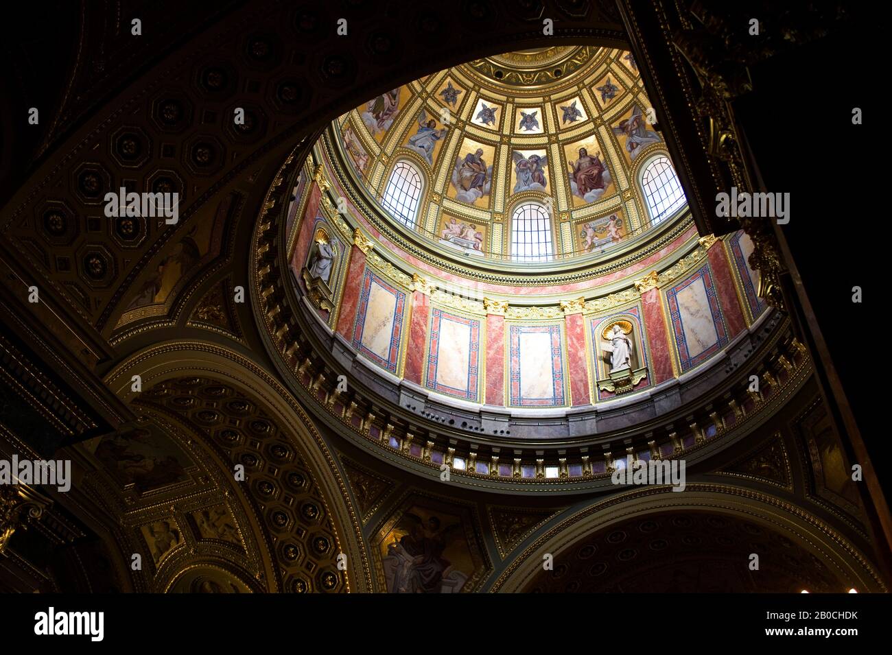 UNGHERIA, BUDAPEST, ST. LA BASILICA DI STEFANO, INTERNO Foto Stock
