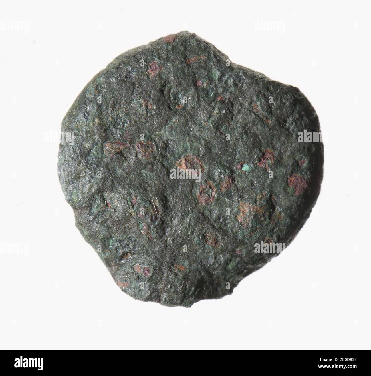 Anteriore: Troppo usurato. Busto? Retromarcia: Cavallo, molto indossato. Da un lato rimane ancora canale di colata, dall'altro lato canale di colata rotto, snack da menta, menta, celtica, metallo, bronzo, diam: 1,5 cm, peso. 3 grammi, sconosciuto Foto Stock