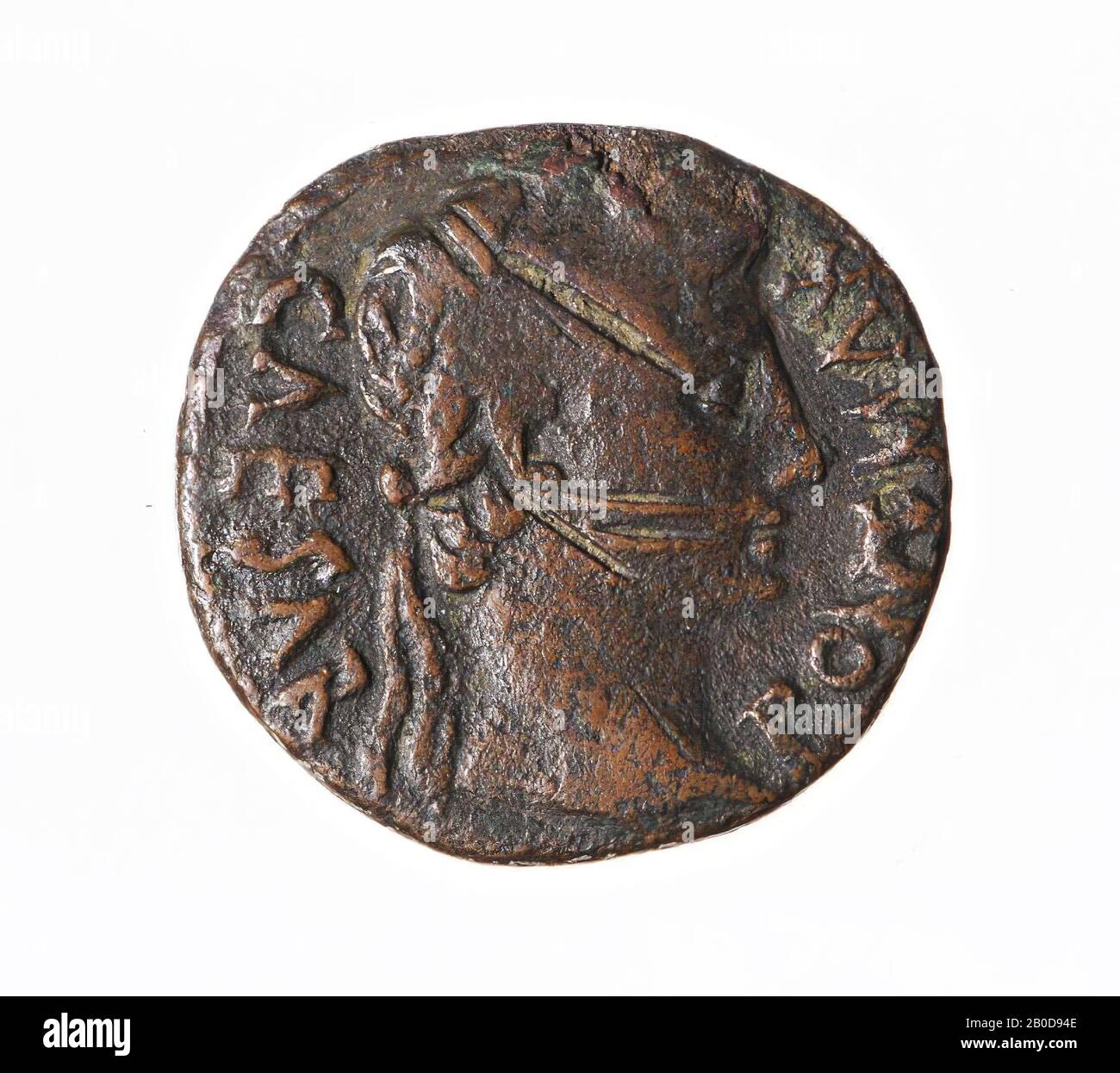 VZ: Testa lurelled n.r., CAESAR PONT MAX, Kz: Altare di Lione, ROM ET AGO, moneta, asse, agosto, metallo, rame, diam. 26 mm, peso 9,25 gr, Roman BC 8-3, Olanda, Gelderland, Nijmegen, Nijmegen Foto Stock