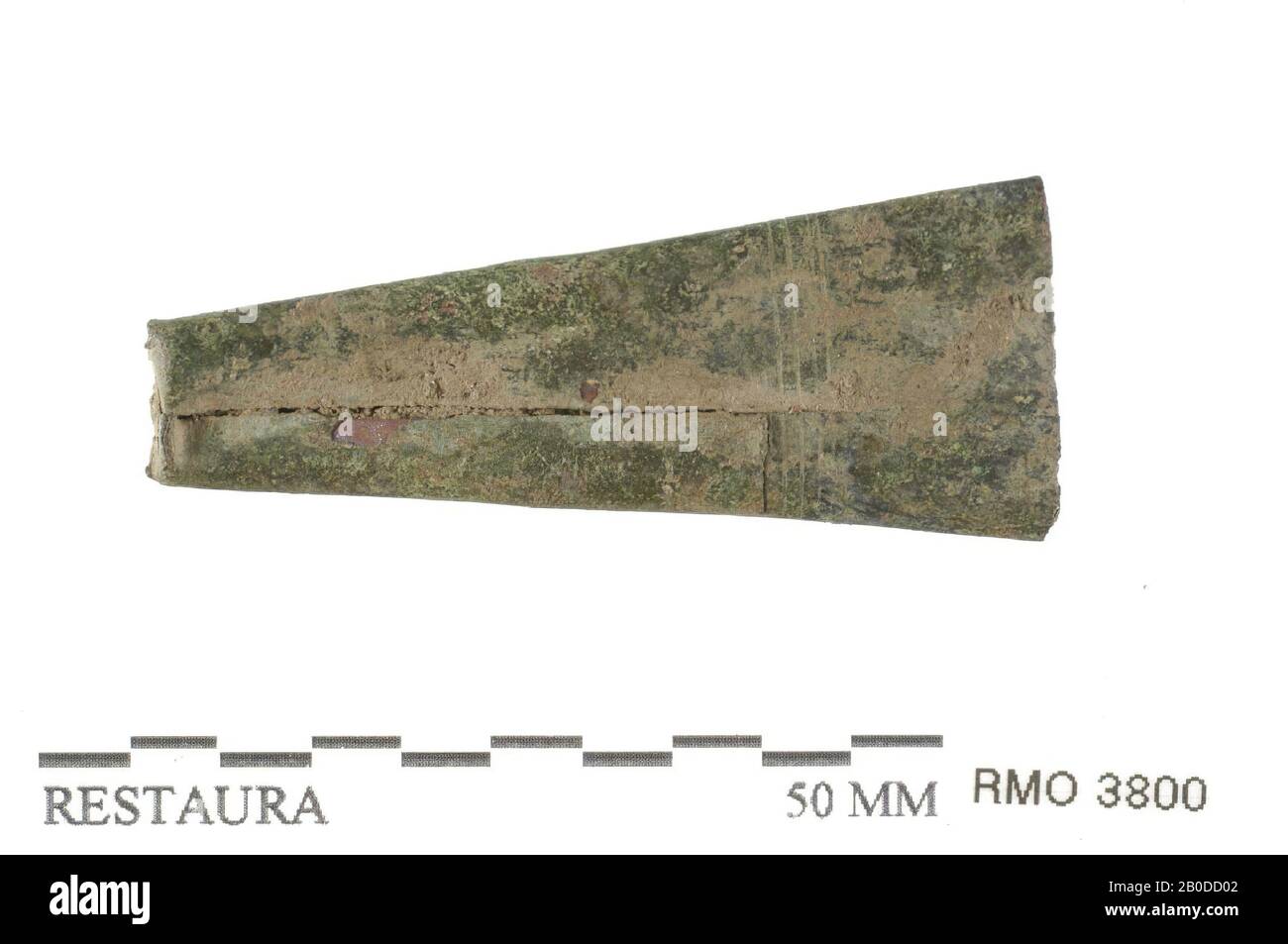 Custodia, conica, decorata, appiattita, protezione per punti ?, custodia, conica, decorata, appiattita, protezione per punti ?, lega di rame, 5,0 x 2,0 cm, x, Olanda, Utrecht, Wijk bij Duurstede, Wijk bij Duurstede, Dorestad Foto Stock