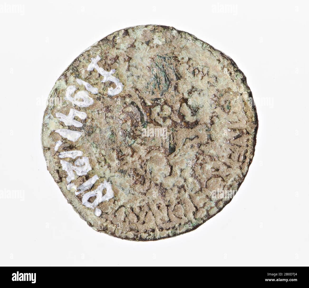 Il periodo romano olandese, moneta, dupondius, nero e Drusus, Caligula, metallo, rame, diam., 29 mm, peso, 11,6 gr, romano 37-38, i Paesi Bassi, Utrecht, Bunnik, Vechten Foto Stock