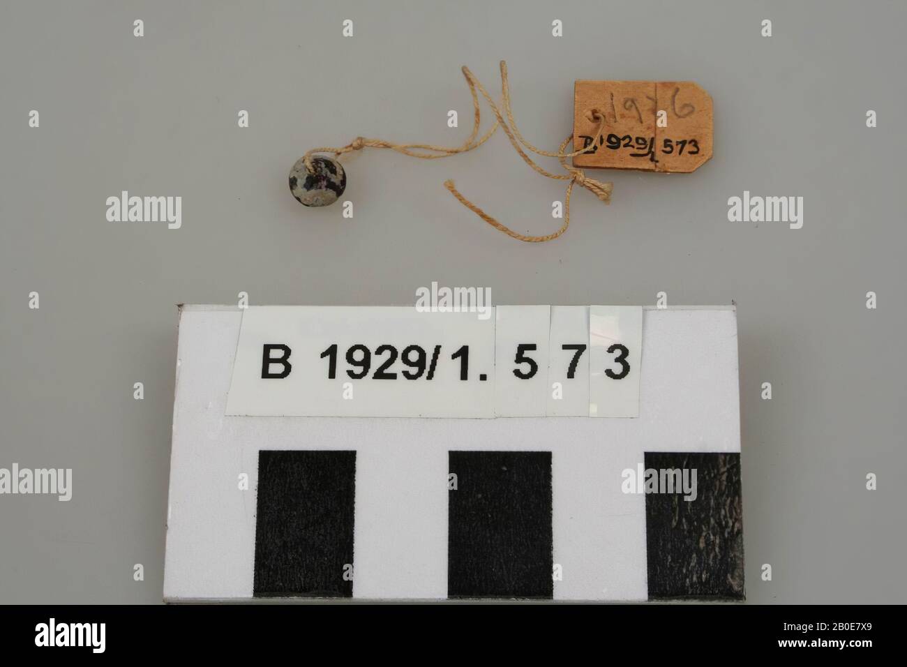 Antico Vicino Oriente, gioielli, vetro, D 0,6 cm, posizione, Palestina Foto Stock