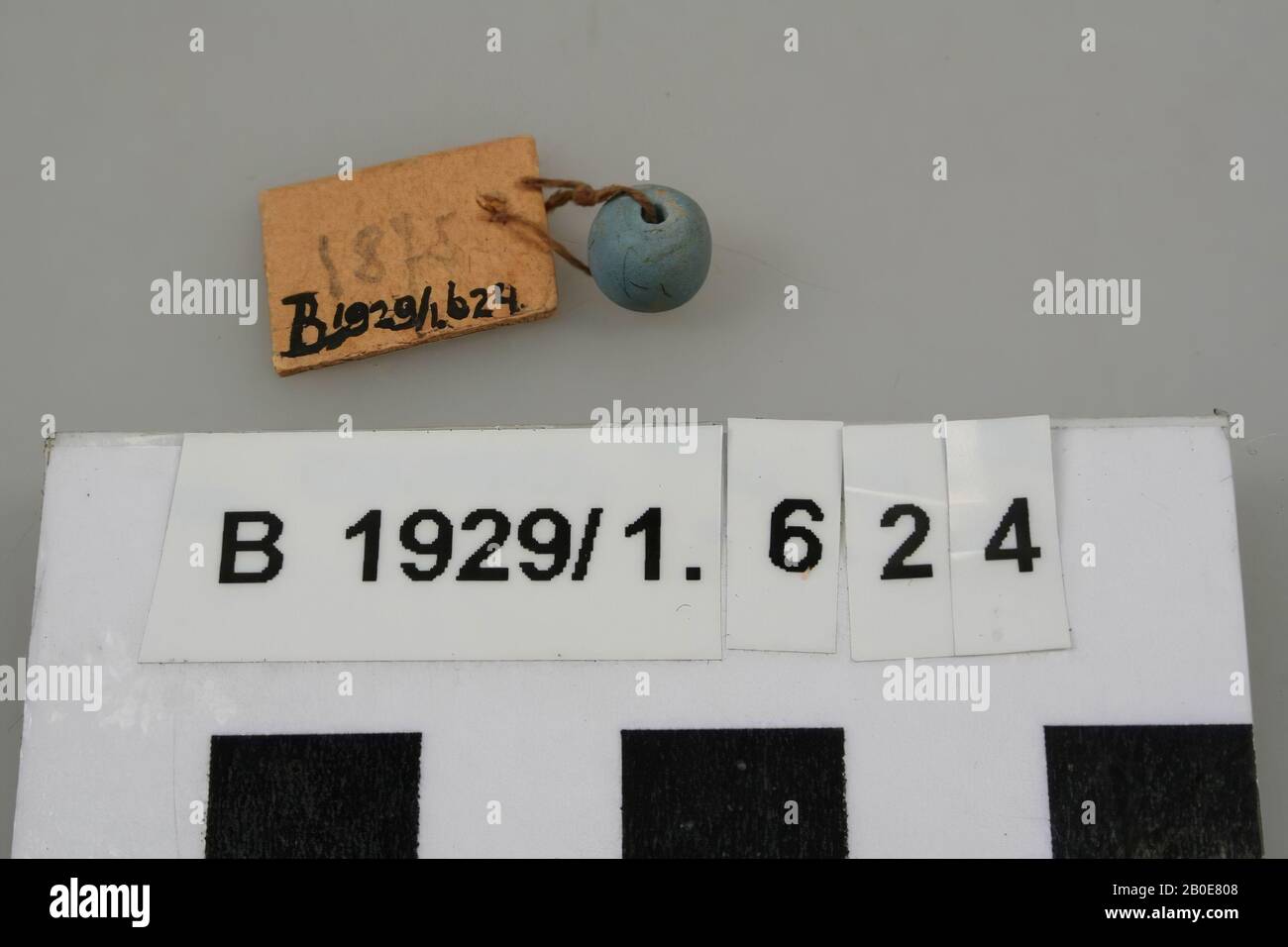 Antico Vicino Oriente, gioielli, vetro, D 0,6 cm, posizione, Palestina Foto Stock