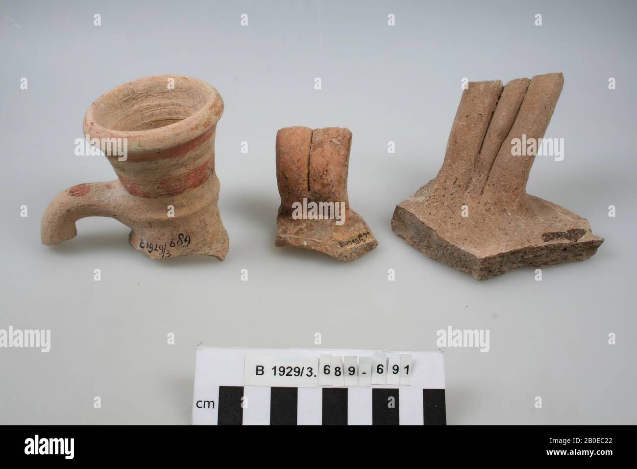 Shard, manico, ceramica, br: 5 cm, h: 5,6 cm, Israele Foto Stock