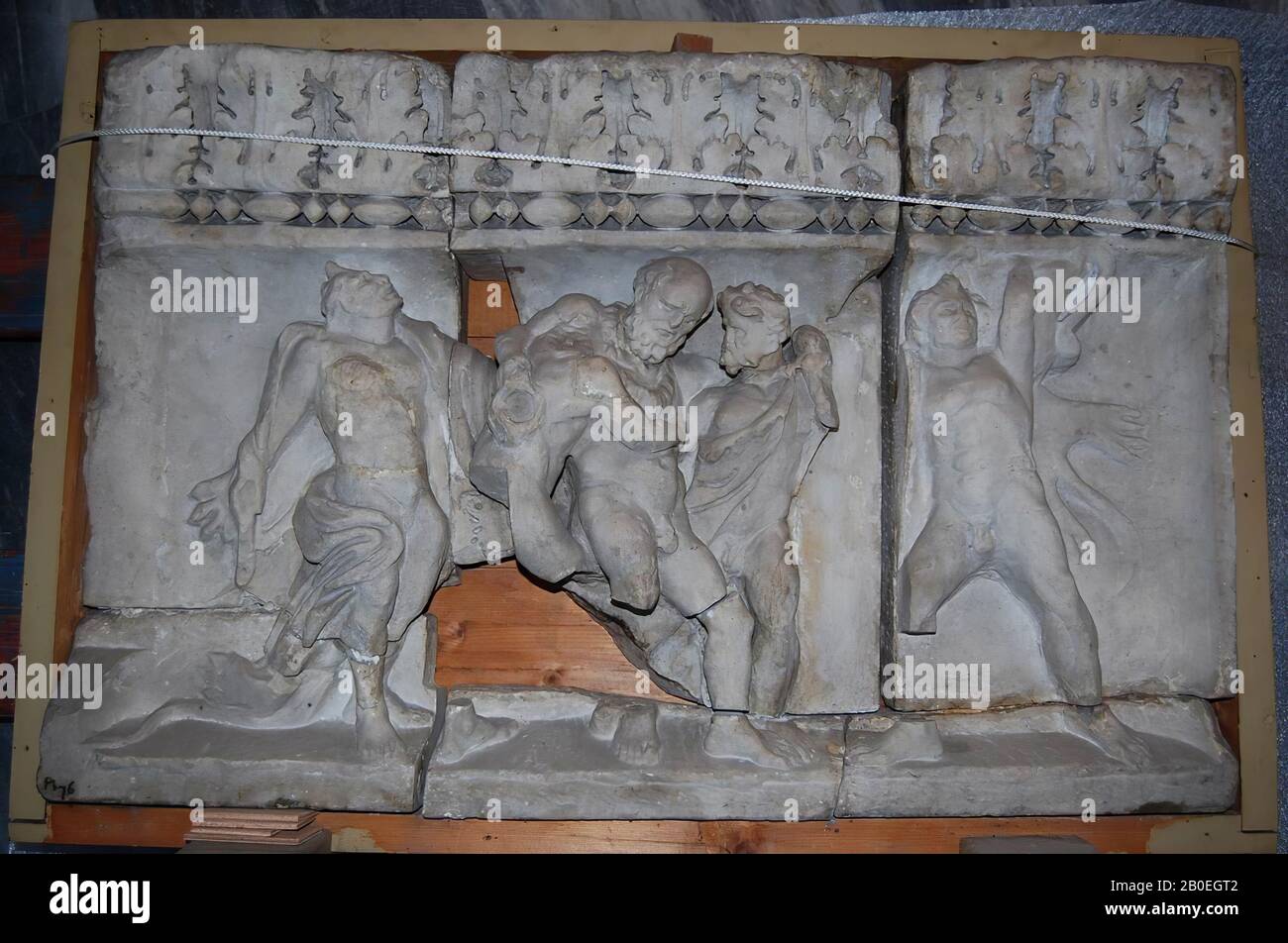 sarcofago, frammento, pietra, marmo, 56,5 x 86 cm, 127 kg, ora imperiale 200 Foto Stock