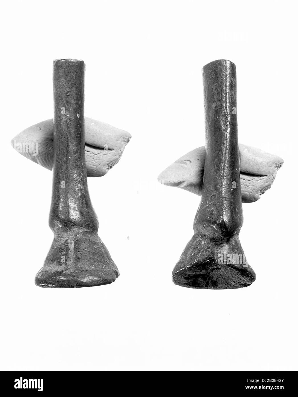 Antichità classica, gamba, bronzo, 3,8 x 2 x 1,4 cm, posizione, Italia Foto Stock