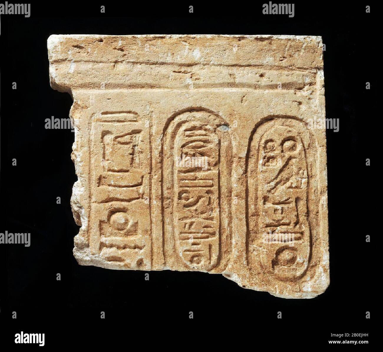Iscrizione, cartouche, Aton, rilievo, calcare, 24 x 25 x 3,3 cm, nuovo Regno, Dinastia 18th, Akhenaten, Egitto Foto Stock