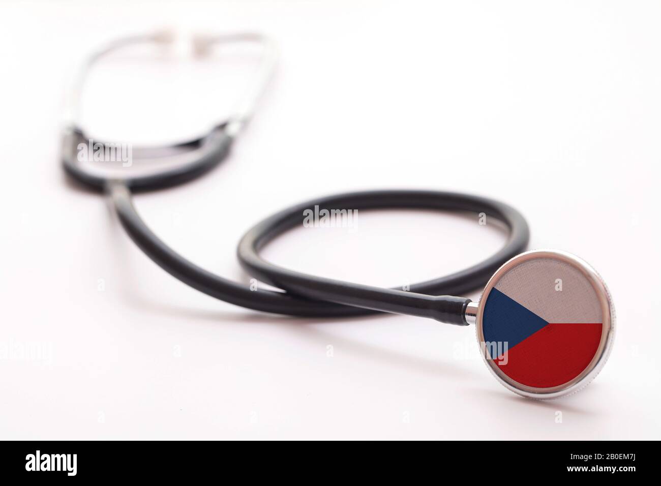 Concetto sanitario della Repubblica Ceca. Stetoscopio medico con bandiera del paese Foto Stock