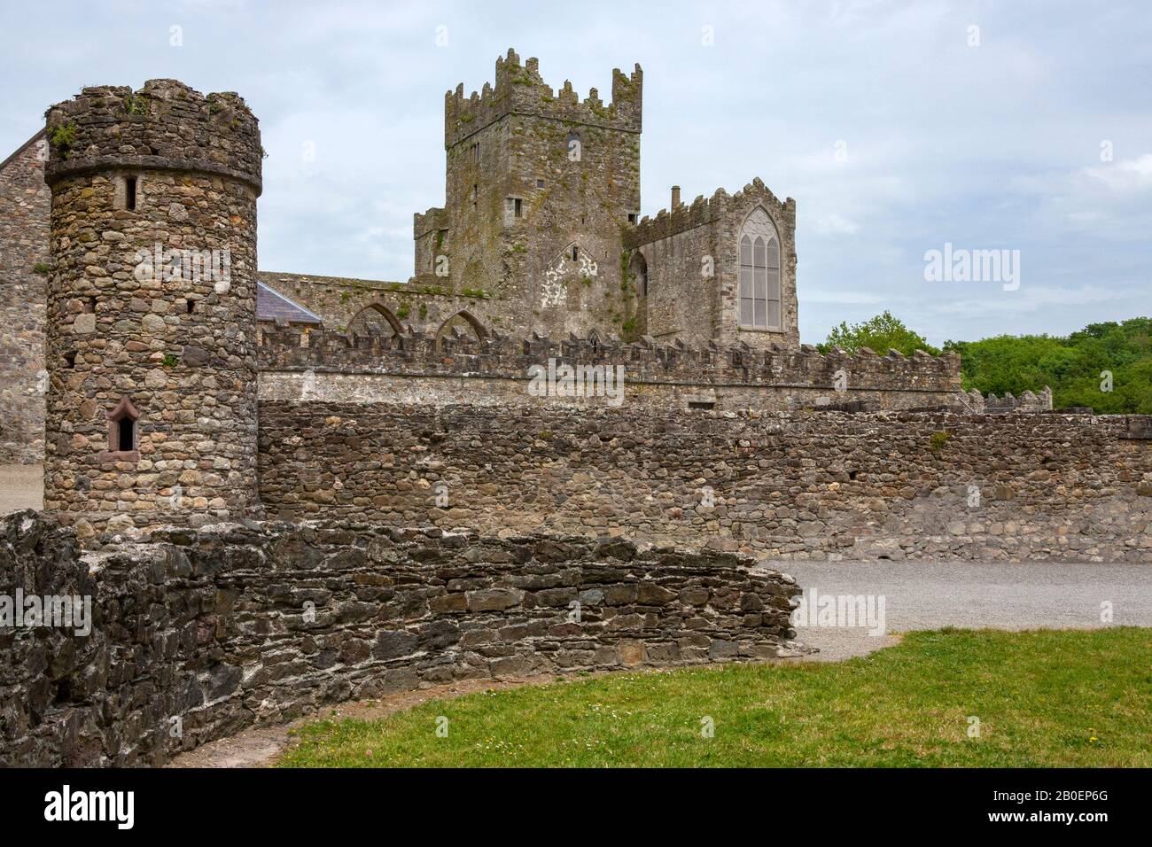 Tintern Abbey - le rovine di un'abbazia cistercense situato sulla penisola di Hook, County Wexford, Repubblica d'Irlanda. Foto Stock