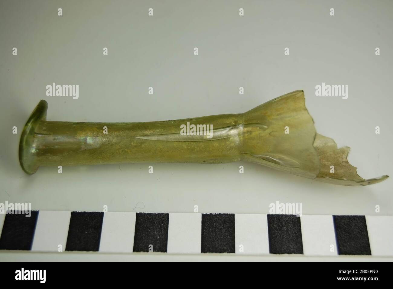 Antichità classica, balsamarium, collo, vetro, 11 cm Foto Stock