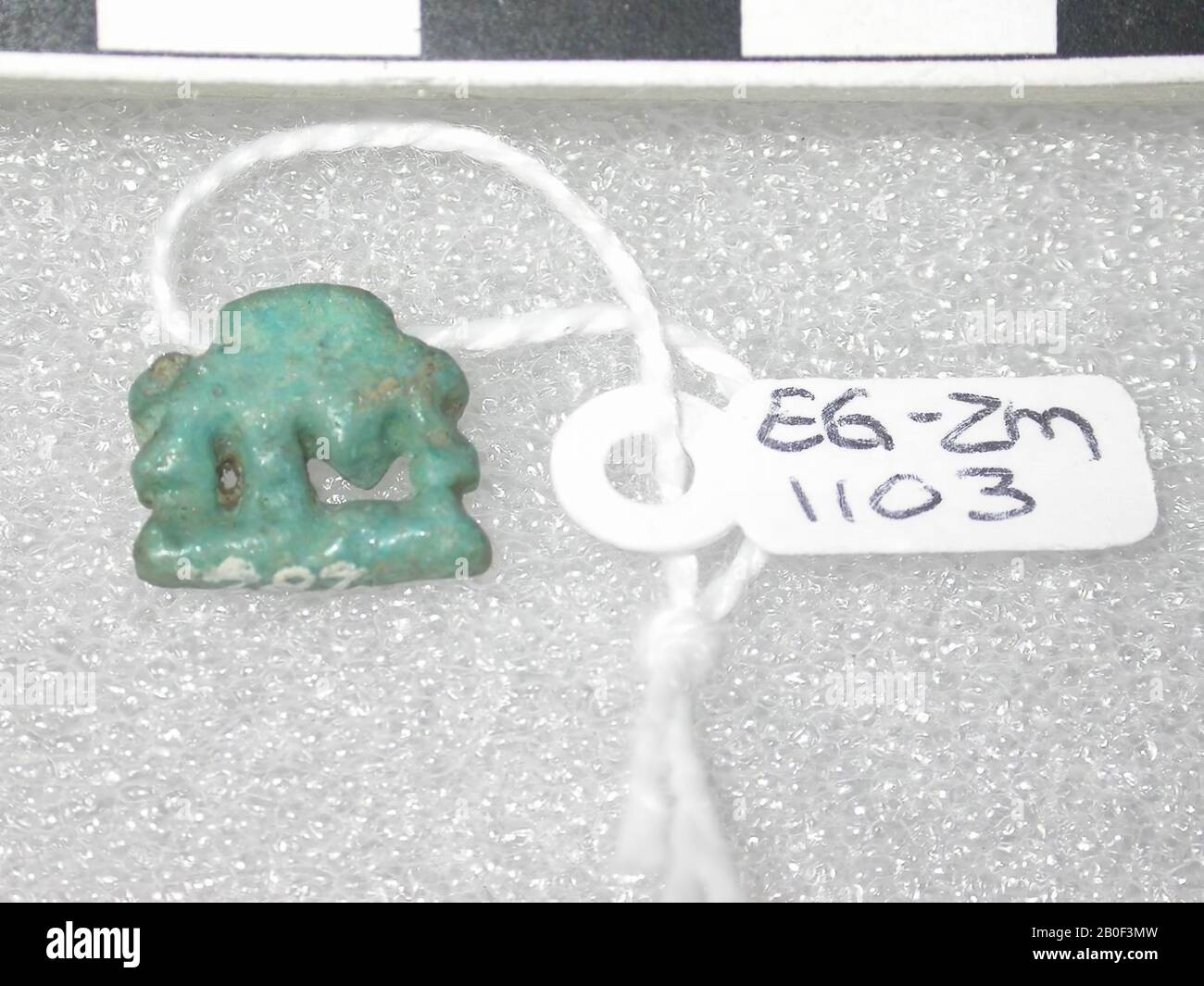 maiale, statura, amuleto, animale, faience, 1,1 cm (7 Foto Stock