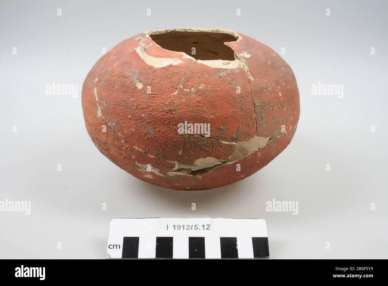 Olanda periodo romano, brocca, frammento, terracotta, h, 11,5 cm, diam, 16,8 cm, romano, Olanda, Limburgo, Heerlen, Heerlen Foto Stock