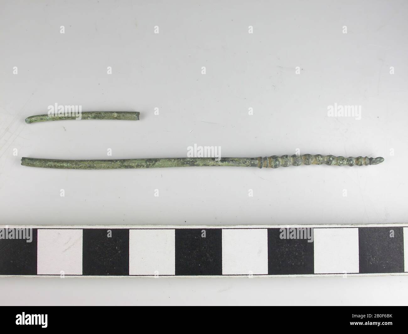 Sonda in bronzo in due pezzi, sonda, metallo, bronzo, lunghezza: 10,8 cm, romana 1-300, Olanda, Limburgo, Voerendaal, Voerendaal Foto Stock