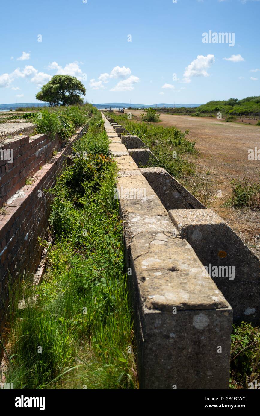 Il sito di costruzione dei porti Mulberry a Lepe Beach Hampshire England.The sito è stato utilizzato per costruire cassoni e per imbarcare soldati per D-Day Foto Stock