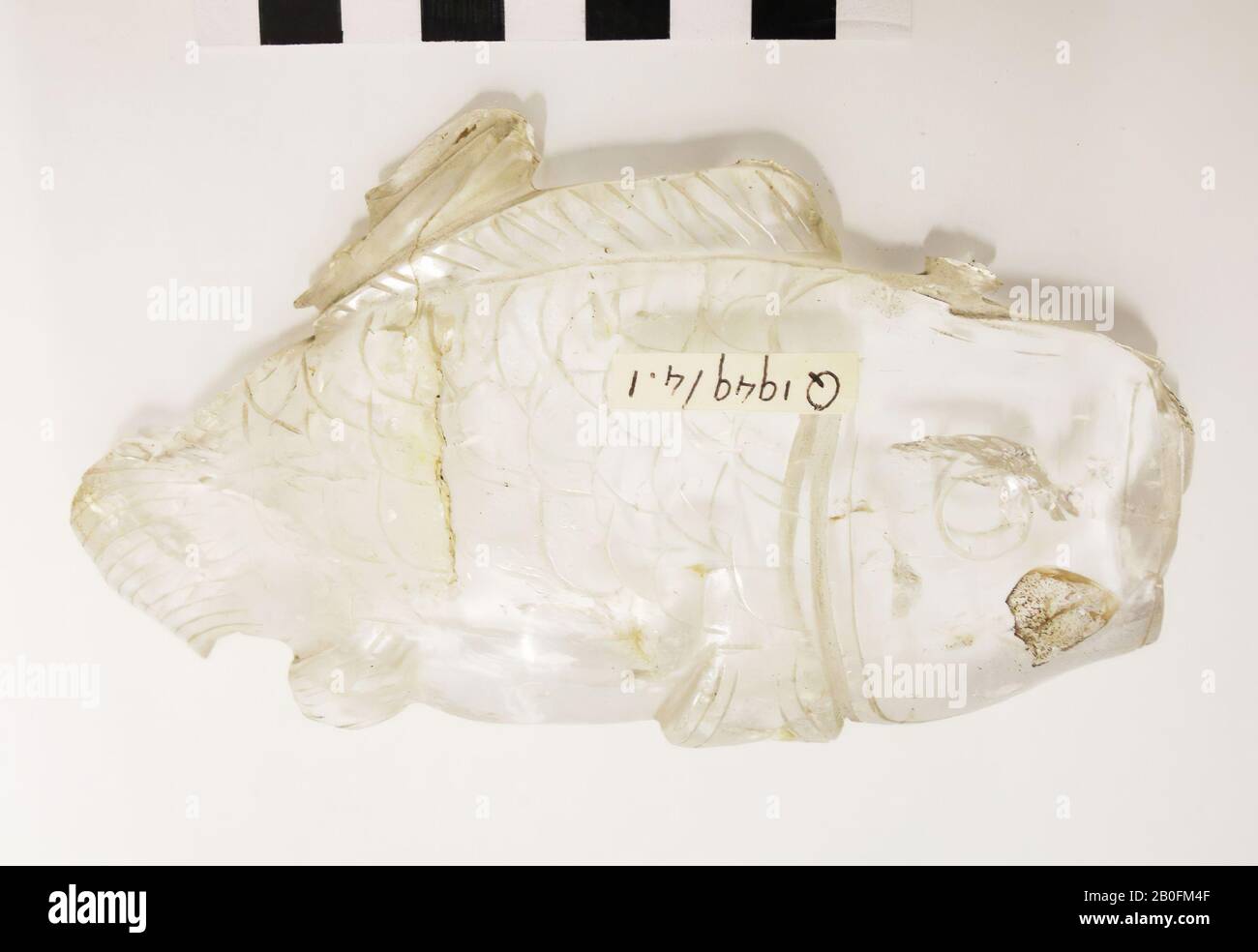 Vecchia Europa, oggetto decorativo, carta da stampa a forma di pesce, pietra, cristallo di roccia,?, 13,5 x 7,4 x 2,1 cm, nt, Belgio Foto Stock