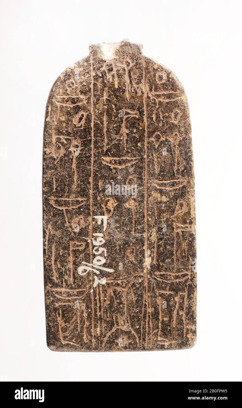 Stele, Horus, Berry, serpente, coccodrillo, falco, Nefertem, magia, Horuscippus, pietra, granito (nero), 7 x 3,5 cm, tardo Periodo, Saitian Periodo, greco-romano, Egitto Foto Stock
