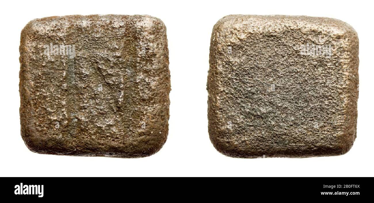 peso, peso moneta, quadrato, angoli arrotondati, bronzo, 1,03 x 1,1 x 0,32 cm, peso 2.77g, bizantino, tacchino Foto Stock