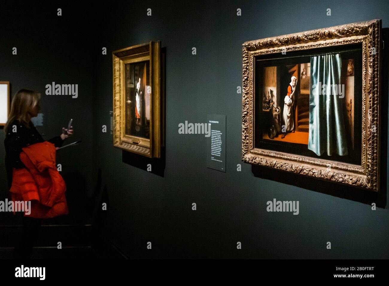 Londra, Regno Unito. 20 Feb, 2020. L'Eavesdropper, 1656 e 1655 - Nicolaes Maes: Maestro olandese dell'età dell'oro una nuova mostra alla Galleria Nazionale. Credito: Guy Bell/Alamy Live News Foto Stock