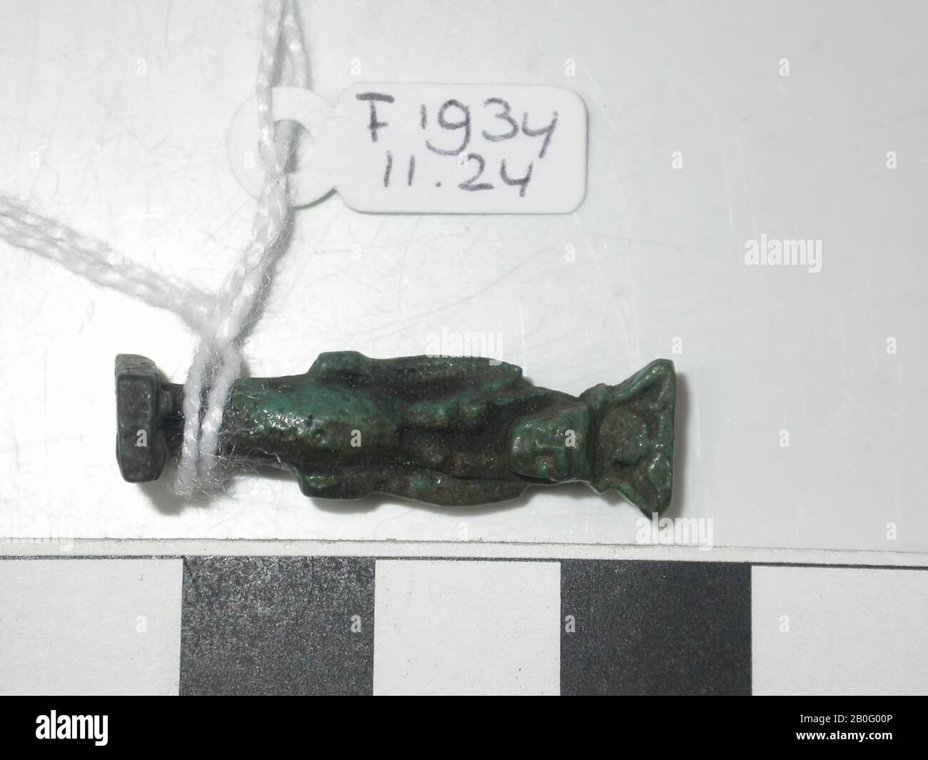 Statua, dea, Hathor, in piedi, trafitto, amuleto, dea, faience, 3 cm, Egitto Foto Stock