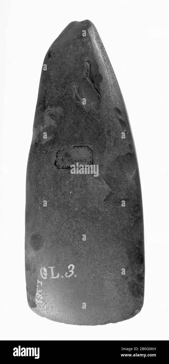 ascia lucidata di selce grigio marrone, ascia, pietra, selce, 13,9 x 5,4 cm, preistorica -4000 Foto Stock