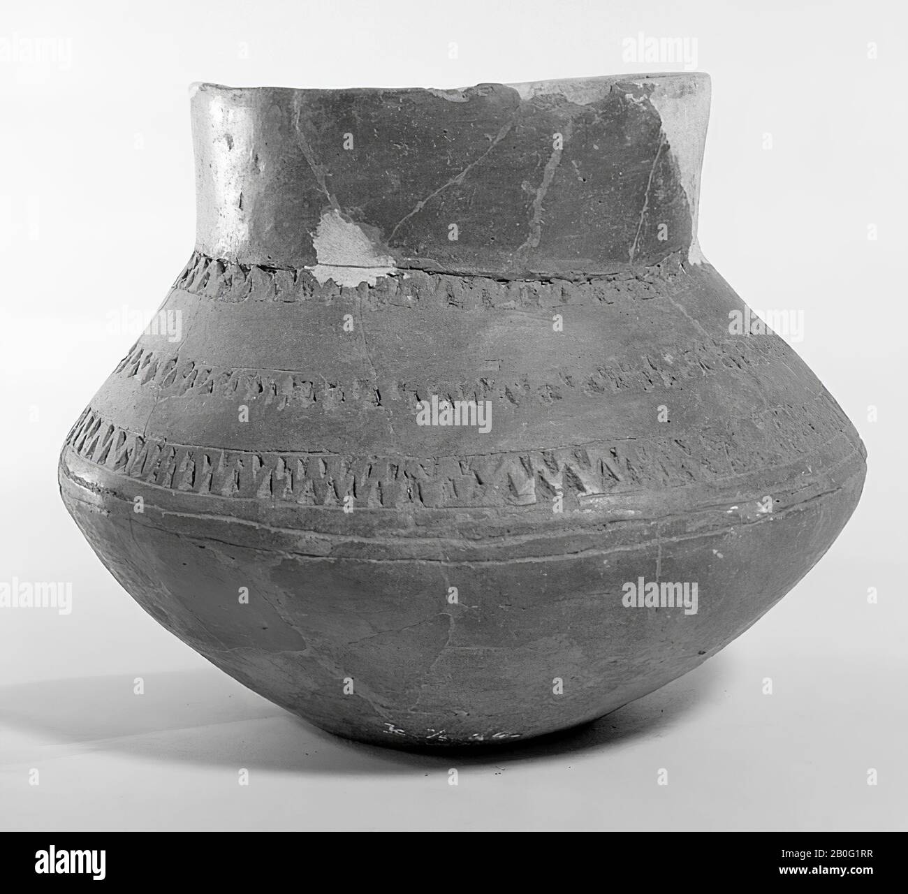 Preistoria, urna, ceramica, h, 16,5 cm, diam, 21 cm, preistoria -800, -500, Paesi Bassi, Noord-Brabant, Bergeijk, Riethoven Foto Stock