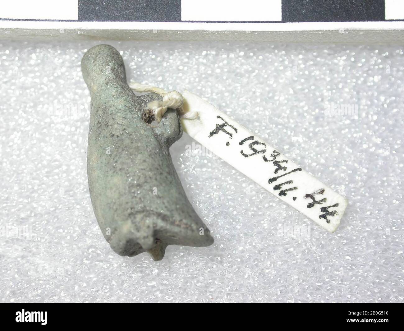 Corona, Alto Egitto, amuleto, oggetto, faience, 2,2 cm, Egitto Foto Stock