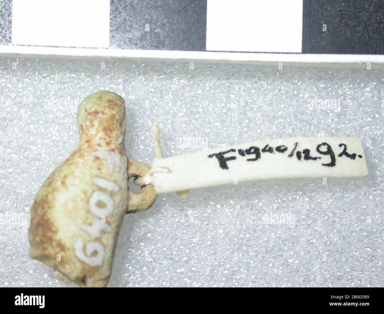 Corona, Alto Egitto, amuleto, oggetto, faience, 2 cm, Egitto Foto Stock