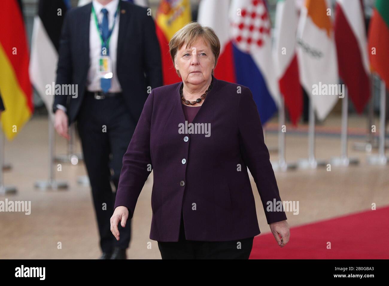 Bruxelles, Belgio. 20th Feb, 2020. La cancelliera tedesca Angela Merkel si riunirà in particolare il Consiglio europeo presso la sede centrale dell'UE a Bruxelles, Belgio, 20 febbraio 2020. I leader intendono concordare il bilancio a lungo termine dell'UE per il 2021-2027, il quadro finanziario pluriennale (QFP). Credito: Zheng Huansong/Xinhua/Alamy Live News Foto Stock