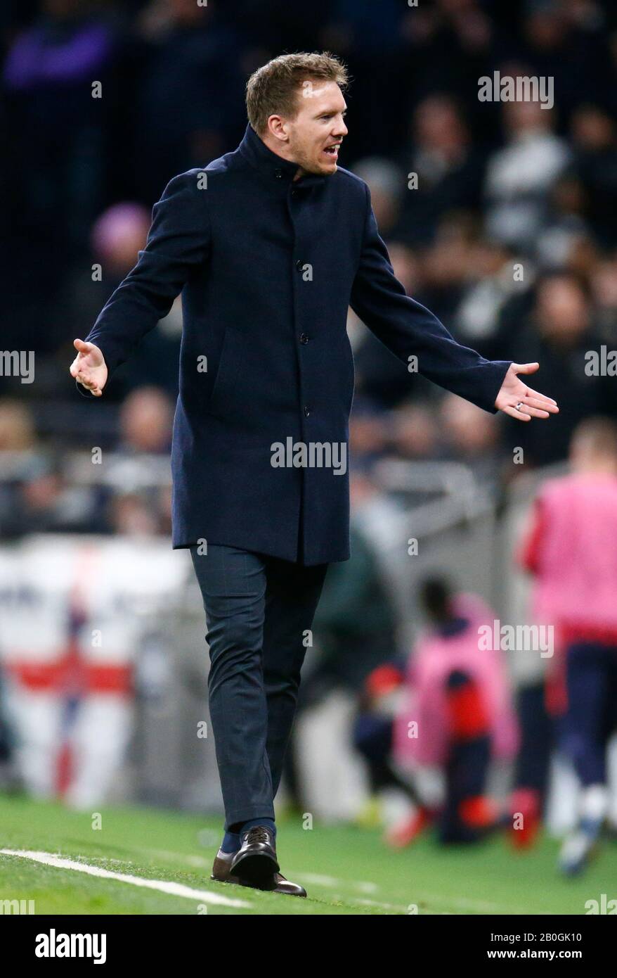 LONDRA, REGNO UNITO. 19 febbraio Julian Nagelsmann manager della RB Leipzig durante il Champions League Round 16 tra Tottenham Hotspur e la RB Leipzig A. Foto Stock