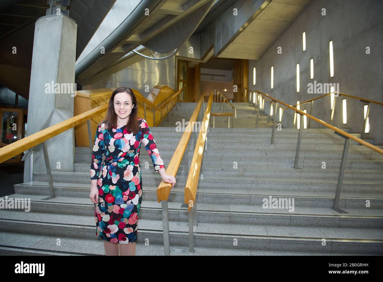 Edimburgo, Regno Unito. 20th Feb, 2020. Nella foto: Kate Forbes MSP - Ministro delle Finanze del Partito Nazionale Scozzese (SNP) visto al Parlamento Scozzese a Holyrood, Edimburgo. Credito: Colin Fisher/Alamy Live News Foto Stock
