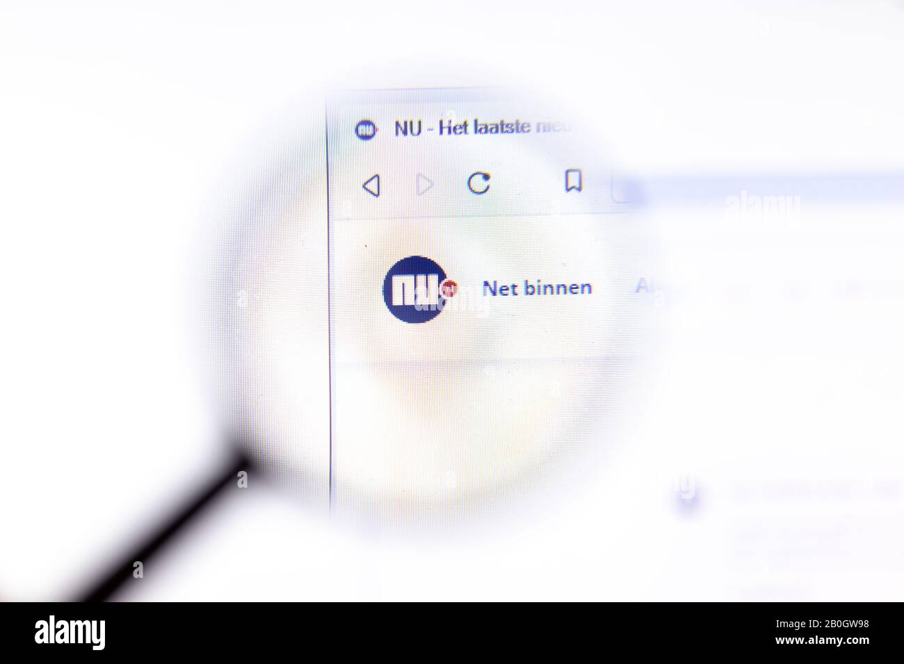 Los Angeles, California, Stati Uniti - 18.02.2020: Pagina del sito Web di Nu con logo di primo piano. Icona del sito Nu.nl sullo schermo, editoriale Illustrativo Foto Stock