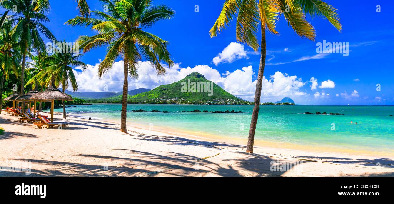 Splendida isola Maurizio con belle spiagge e resort di lusso. Spiaggia Flic en Flac Foto Stock