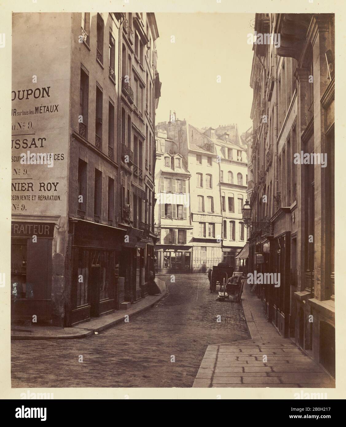 Charles Marville, francese, 1816–1879, Rue de la Harpe, partie nord, 1865-69, stampa Albume da collodio umido negativo, 12 3/8 x 10 5/8 in. (31,4 x 27 cm Foto Stock
