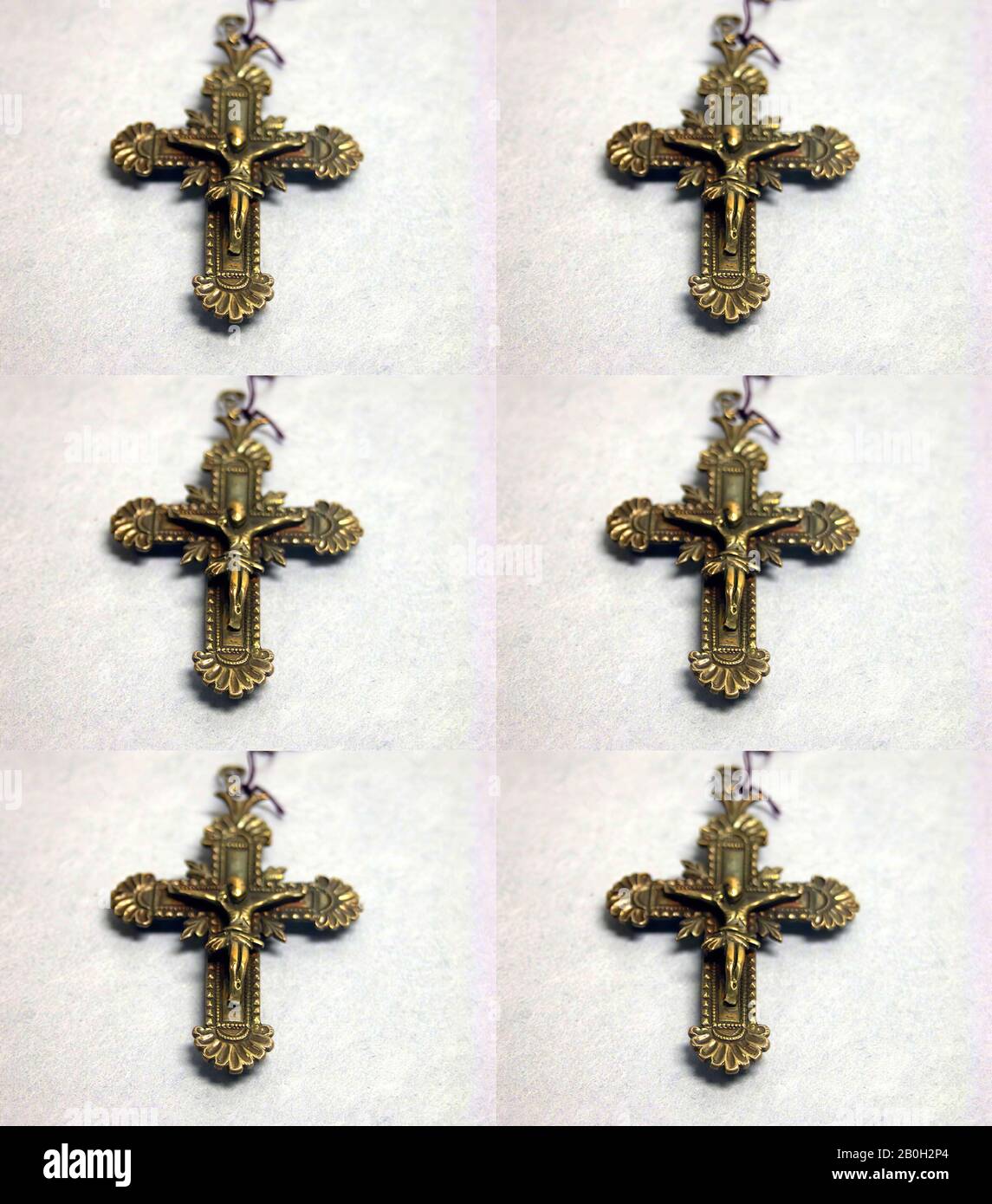 Crocifisso, Filippine, 17th–19th secolo, Filippine, oro, 1 7/8 x 1 3/8 in. (4,8 x 3,5 cm), gioielli Foto Stock Crocifisso, Filippine, 17th–19th secolo, Filippine, oro, 1 7/8 x 1 3/8 in. (4,8 x 3,5 cm), gioielli Foto Stock