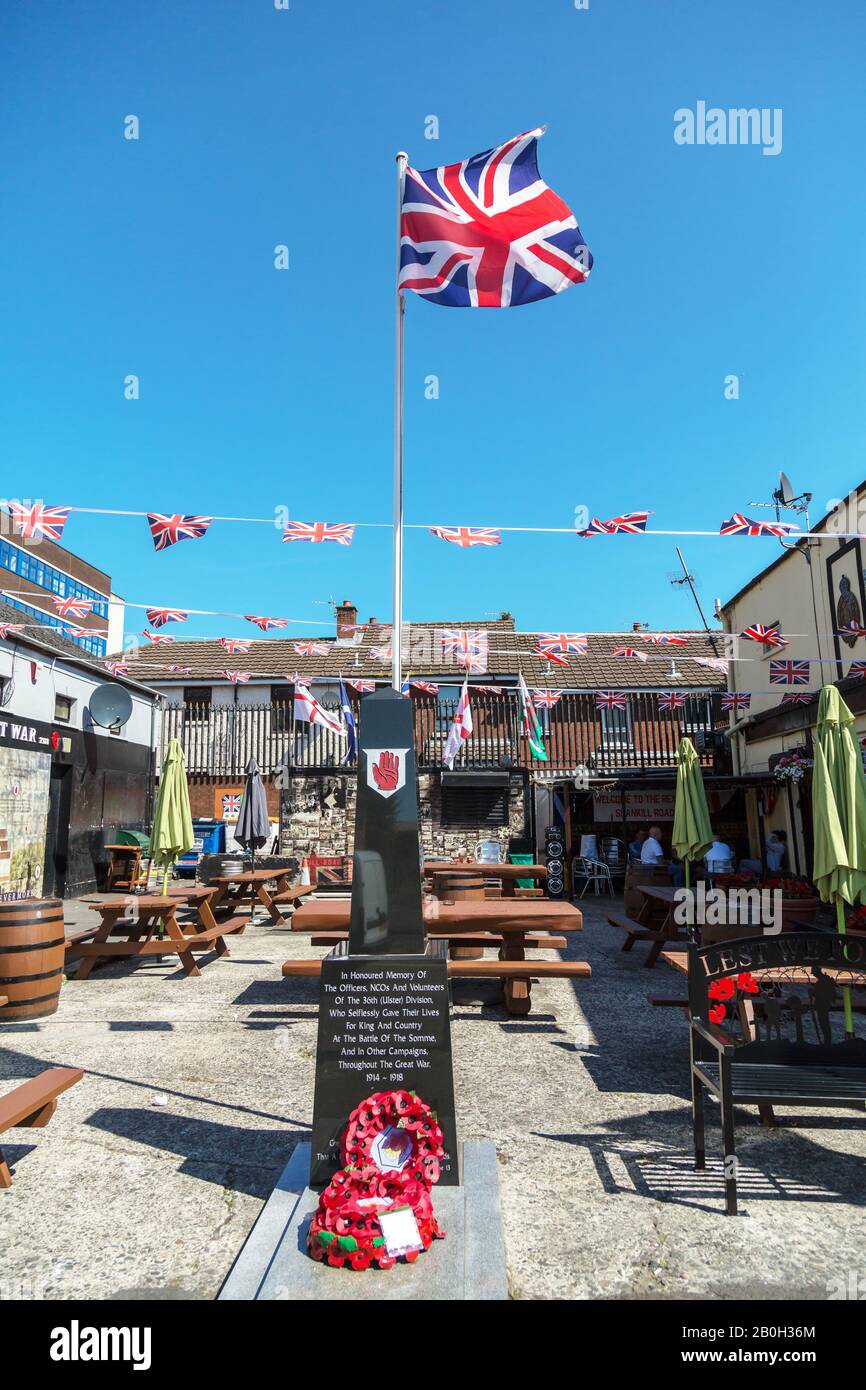 14.07.2019, Belfast, Irlanda del Nord, Gran Bretagna - Memorial alle unità Ulster dell'esercito britannico nella prima guerra mondiale, Shankill Road, parte protestante di Foto Stock