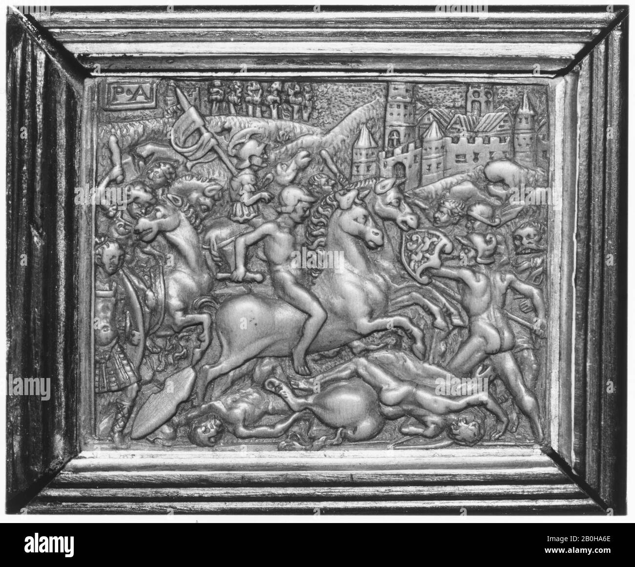 Scena di battaglia, tedesco, inizio 15th secolo, tedesco, Boxwood, Incorniciato: 2 1/2 × 2 7/8 in. (6,4 × 7,3 cm), senza cornice: 1 7/16 × 1 3/4 in. (3,7 × 4,4 cm), scultura-miniatura Foto Stock