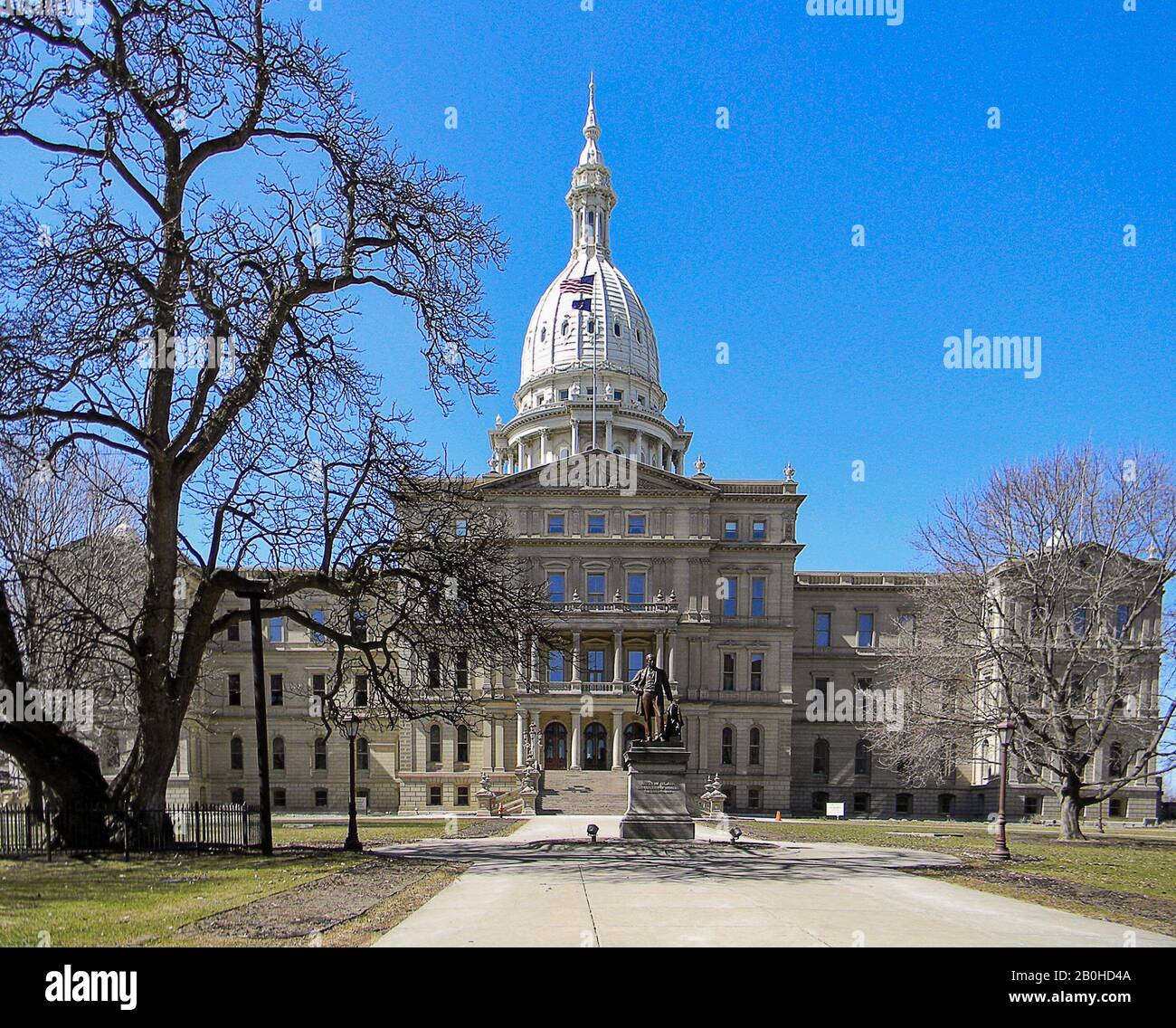 Michigan state capitol edificio a Lansing Michigan all'inizio della primavera Foto Stock