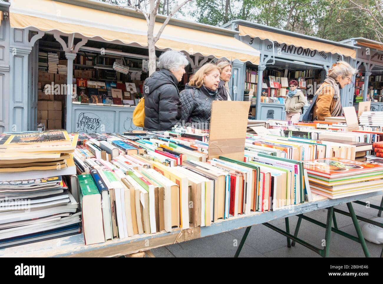 Bancarelle di libri a Madrid, Spagna Foto Stock