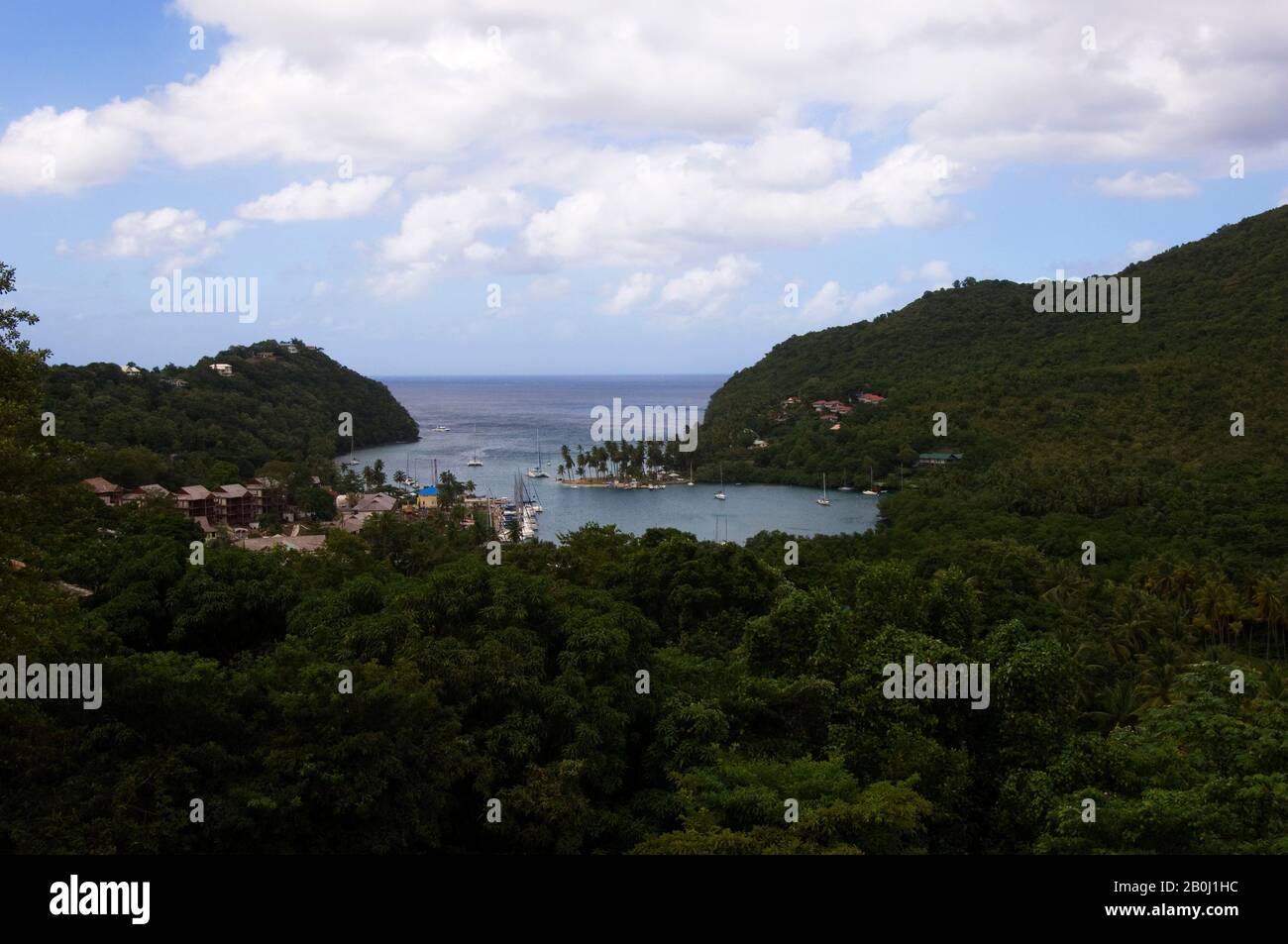ST. LUCIA, VISTA SULLA BAIA DI MARIGOT Foto Stock