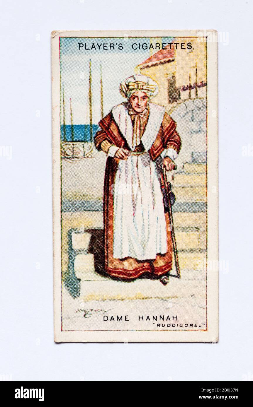 La carta da sigarette del giocatore nella serie Gilbert & Sullivan mostra il personaggio di Dame Hannah di Ruddigore. Emesso Nel 1926. Foto Stock