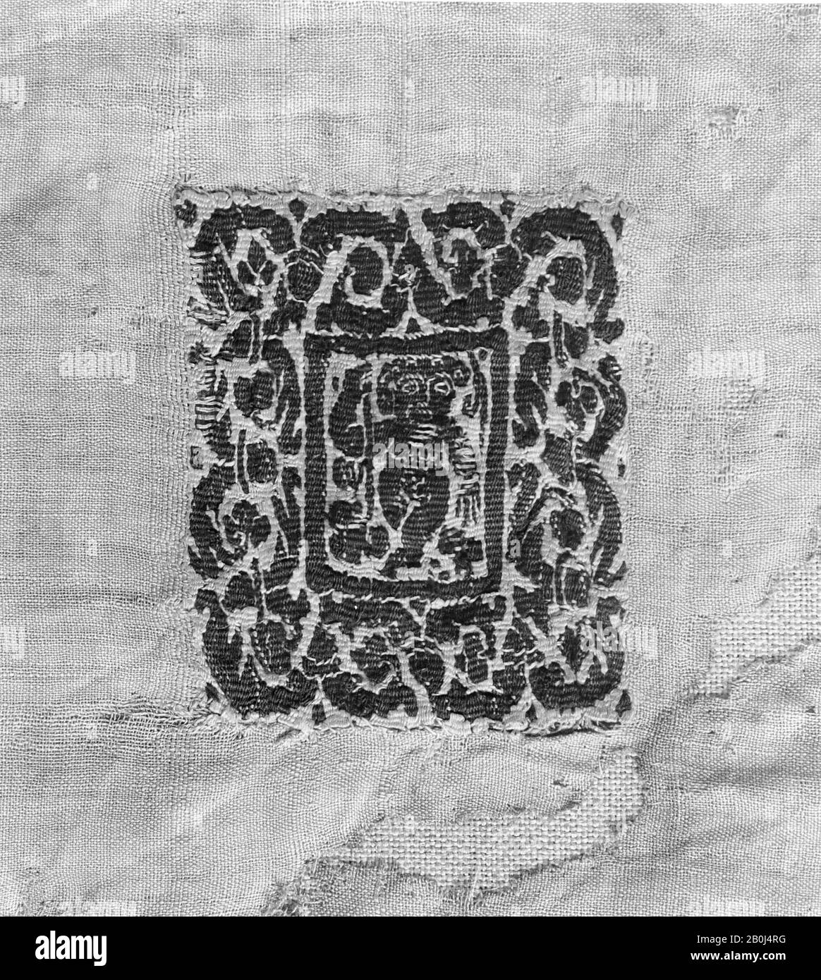 Frammento, 4th secolo, Fatto in Egitto, lana, lino; tessitura piana, tessitura arazzo, 8 in. Alto 4,00 in. Largo (20,32 cm di altezza 10,16 cm di larghezza), tessili Foto Stock