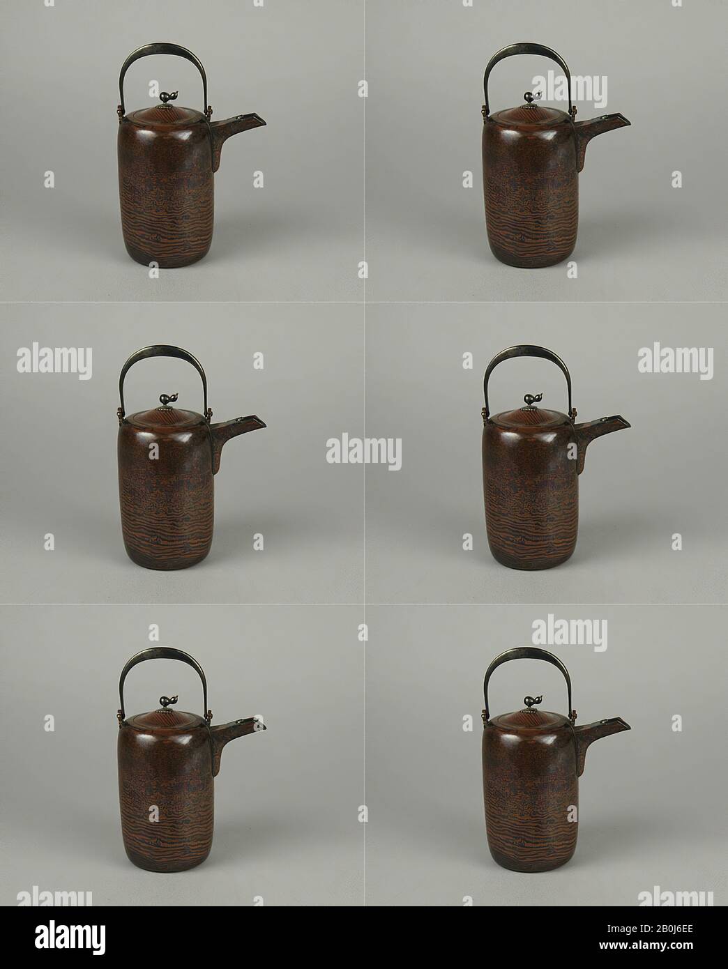 Vaso per vino o tè, Giappone, 19th secolo, Giappone, Bronzo, H. 5 1/2 in. (14 cm), Metallo Foto Stock