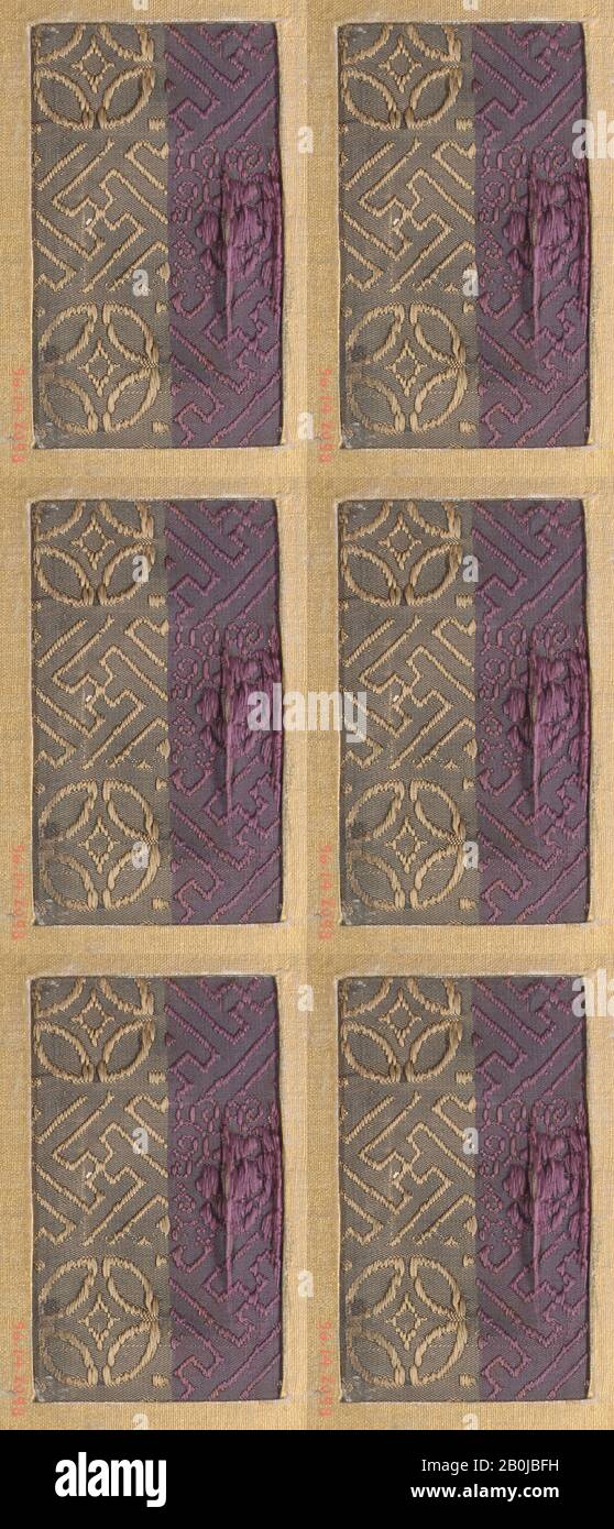 Pezzo, Giappone, 18th–19th secolo, Giappone, seta, 2 x 3 1/2 in. (5,08 x 8,89 cm), tessuto tessile Foto Stock