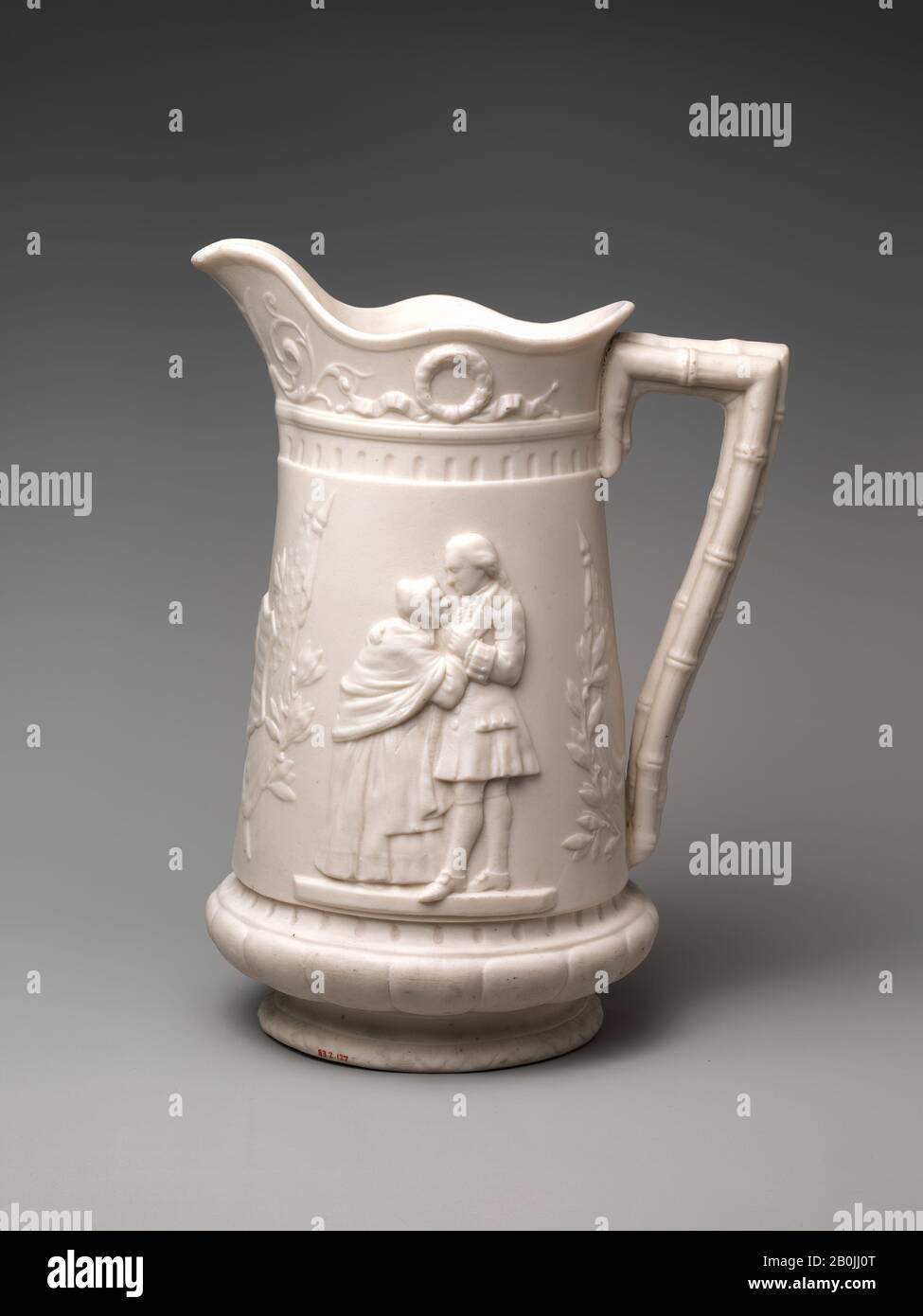 Caraffa, inglese, 1870-1900, Prodotta in Inghilterra, inglese, porcellana, H. 11 3/8 in. (28,9 cm), ceramica Foto Stock