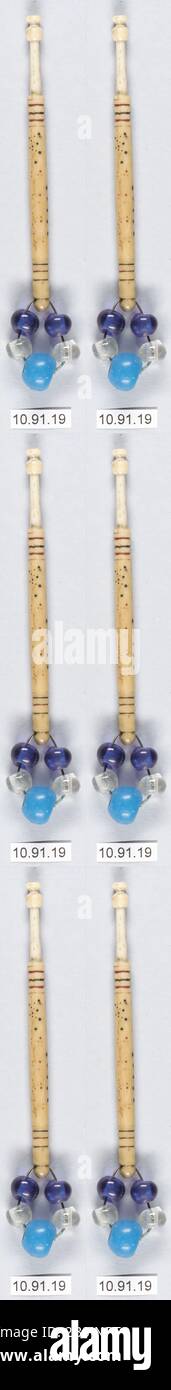 Bobble, British, Bedfordshire, 1871, British, Bedfordshire, Bone And Beads, Textiles-Methods And Materials Foto Stock