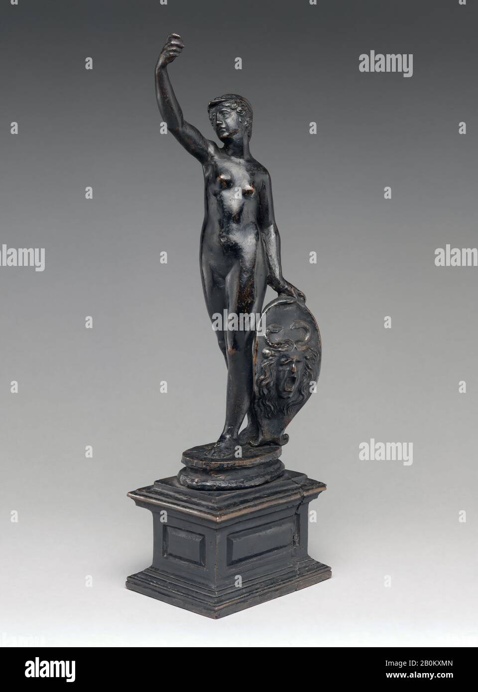 Dopo un modello di Benvenuto Cellini, Minerva con Scudo, Italiano, Firenze, Dopo un modello di Benvenuto Cellini (Firenze 1500–1571 Firenze), seconda metà 16th secolo, Italiano, Firenze, Bronzo, Totale: 13 1/16 × 3 × 4 1/4 in. (33,2 × 7,6 × 10,8 cm), scultura-bronzo Foto Stock