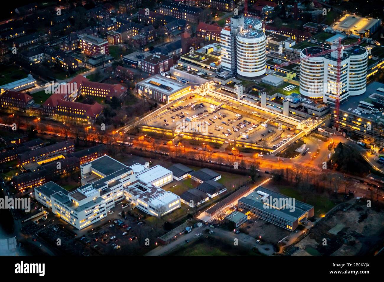 Fotografia aerea, Ospedale Universitario Münster - UKM , Foto notturna, Münster, Münsterland, Renania Settentrionale-Vestfalia, Germania, DE, Europa, uccelli-occhi Foto Stock