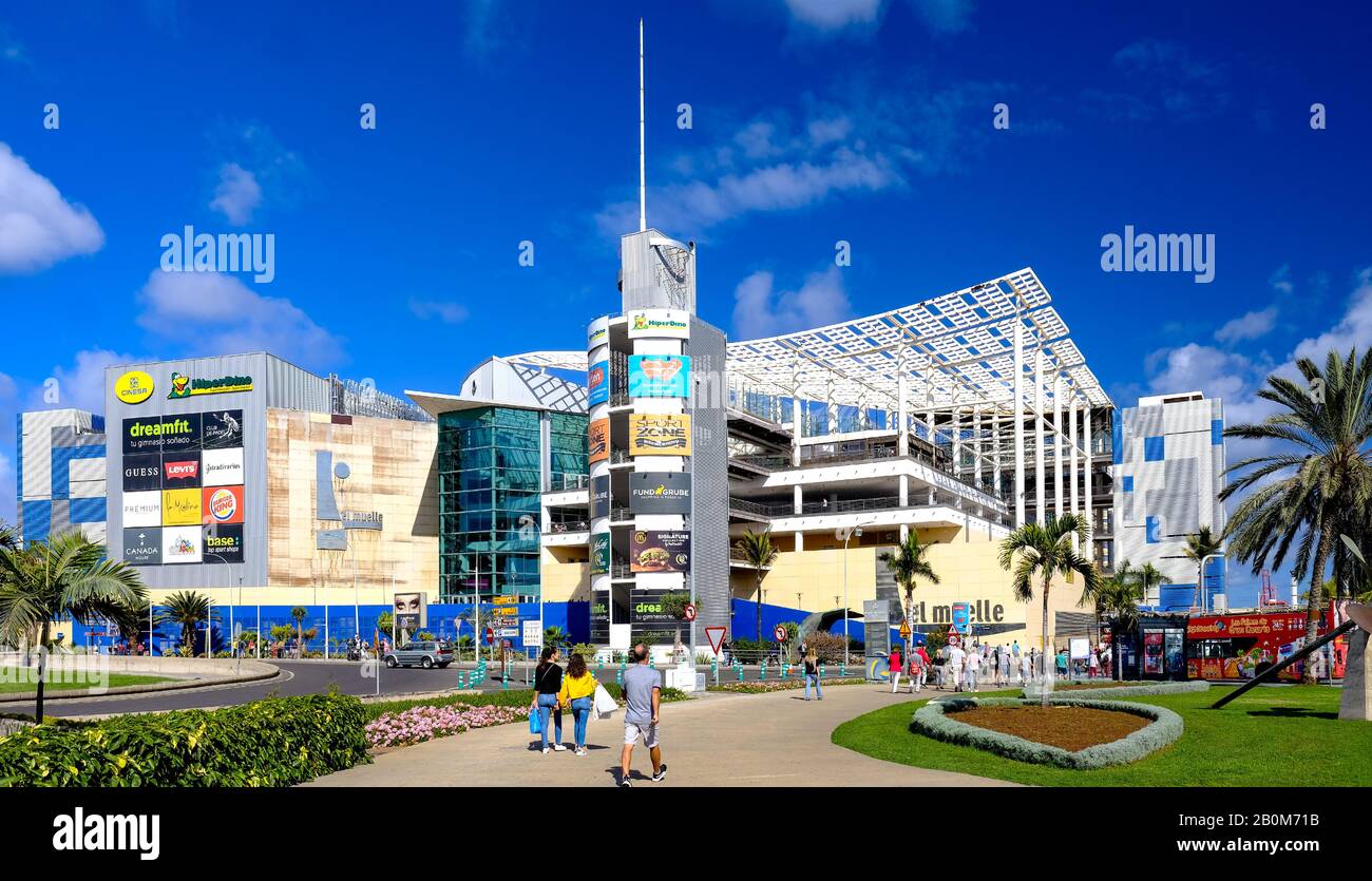 El Muelle Shopping Mall nel Parco di Santa Catalina situato proprio nel porto delle navi da crociera di lusso. Las Palmas, Gran Canarie, Spagna Foto Stock