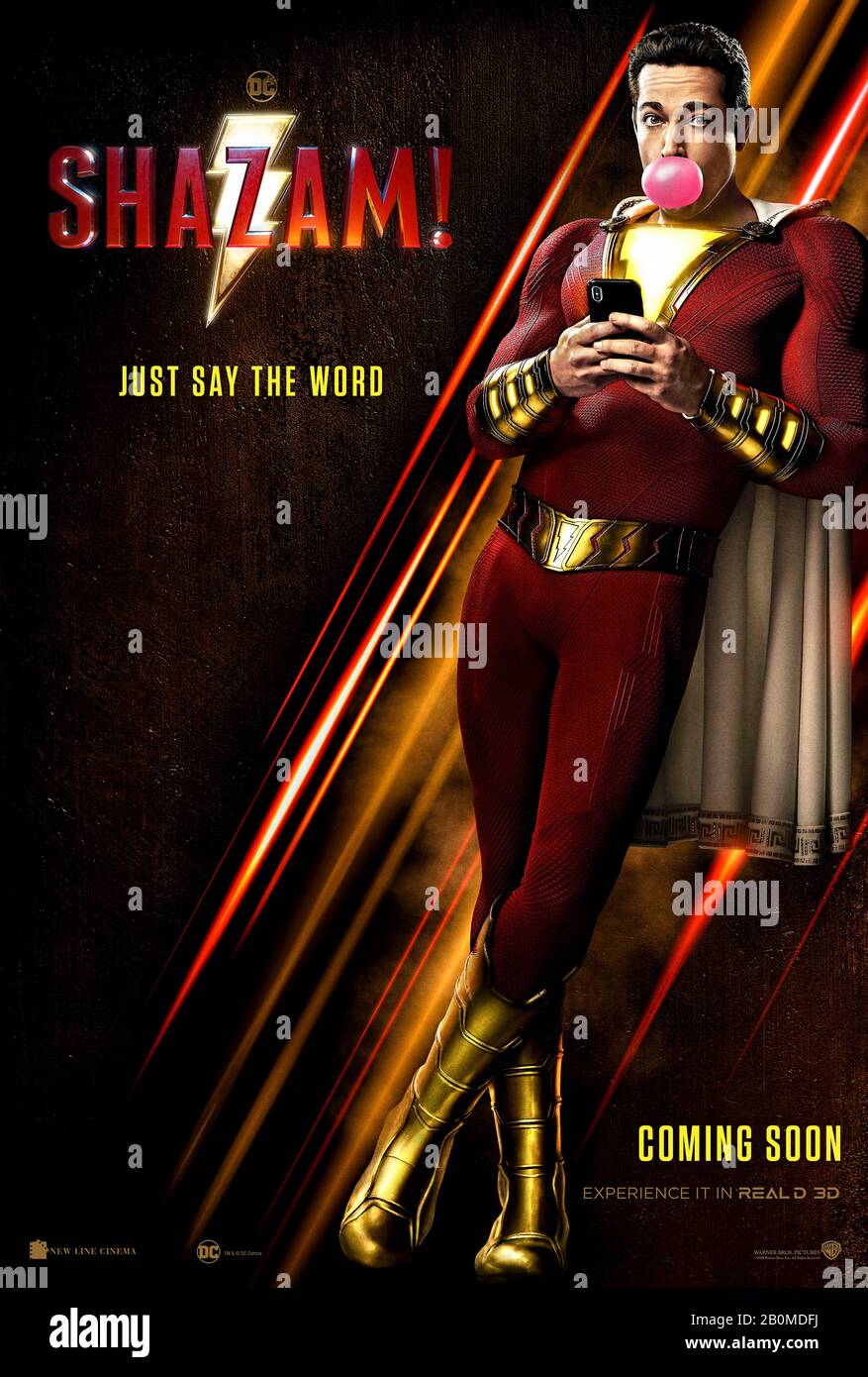 Shazam! (2019) diretto da David F. Sandberg e interpretato da Zachary Levi, Mark strong, Asher Angel e Jack Dylan Grazer. Billy Batson, un bambino in difficoltà, viene scelto per essere un campione e gli vengono conferiti dei superpoteri dal Mago Shazam ogni volta che dice il suo nome. SOLO PER L'USO EDITORIALE del poster STATUNITENSE. Crediti: BFA / Warner Bros Foto Stock