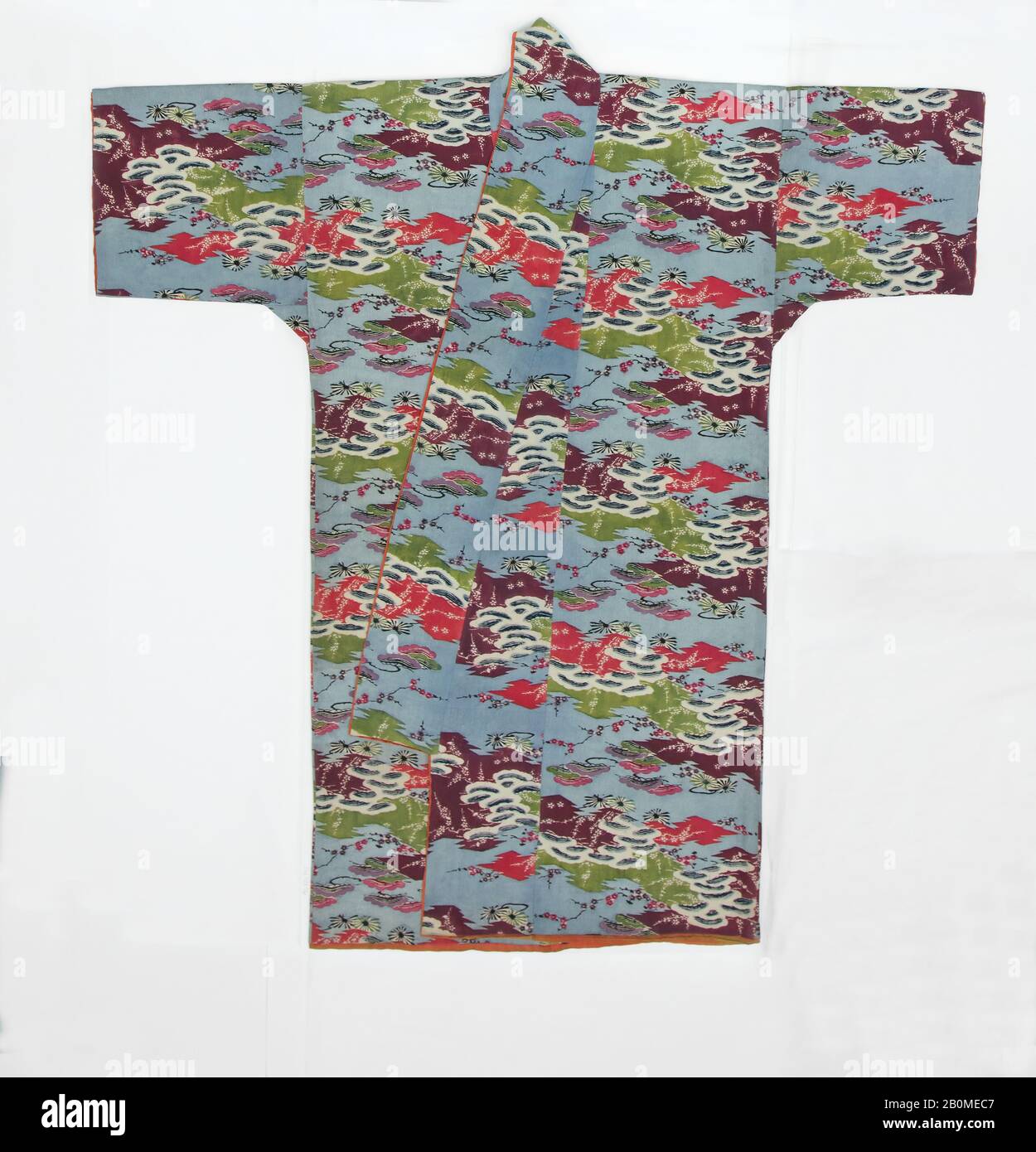 Robe, Giappone (Isole Ryūkyū), 19th secolo, Giappone (Isole Ryūkyū), Crepe di seta tinto Resist e dipinto (bingata), 56 × 52 pollici. (142,2 × 132,1 cm), Costumi Foto Stock